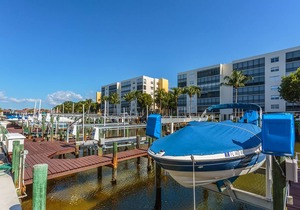 Royal Pelican 381, 2 Bedrooms, Sleeps 6, Canal View, Heated Pool, Elevator