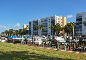 Royal Pelican 381, 2 Bedrooms, Sleeps 6, Canal View, Heated Pool, Elevator