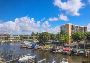 ROYAL PELICAN 344 - FUN IN THE ISLAND SUN FOR BARGAIN PRICE!