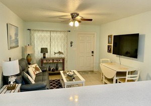 Sand Reef Holiday #5 - 300 yards from the beach!