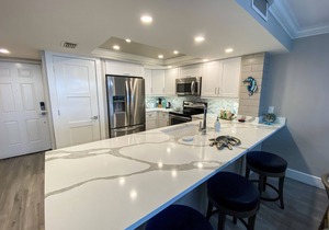 Sanibel Harbour Resort Bay View Tower 534: Beautifully appointed, newly renovated condo