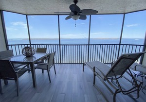 Sanibel Harbour Resort Bay View Tower 534: Beautifully appointed, newly renovated condo