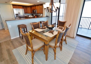 Sanibel Harbour Resort Bay View Tower 837: Unwind & recharge in the wrap-around lanai.