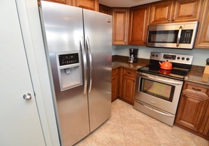 Sanibel Harbour Resort Bay View Tower 837: Unwind & recharge in the wrap-around lanai.