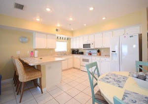 Sea Isles Penthouse/Small intimate Building/Private elevator/Cleanliness/Free wifi-Beach Equipment & Parking