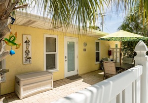 Sea Pirate 3 Attractive 2/1 Condo With Pool Just Steps To Beach
