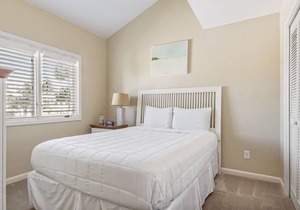 Sealoft 202 | Beachfront With Two Balconies