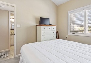 Sealoft 202 | Beachfront With Two Balconies