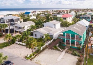 Seascape Family Beach Retreat