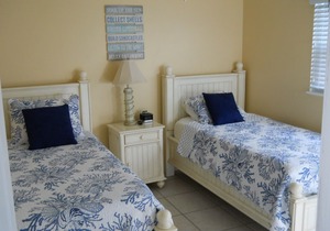 Seaside Bungalow - Beautiful Gulf of Mexico beach and heated pool