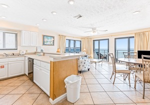 Second Floor Condo Many Amenities, Beach Access, Beach Equipment Included