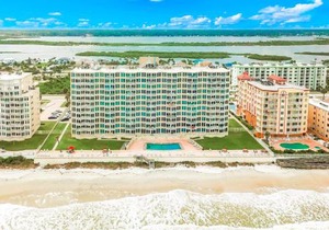 Shores Club - 1002