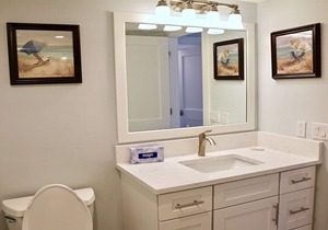 Shorewood #2B Large, spacious 3BRM, 3BA condo with unbelievable view of Gulf. Beach front. Sleeps 6.