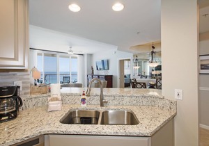 Silver Beach Towers 902-E - Sleeps 6