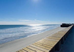 Simple North Wildwood Condo - Steps to Beach!