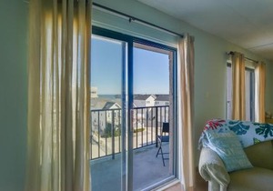Simple North Wildwood Condo - Steps to Beach!