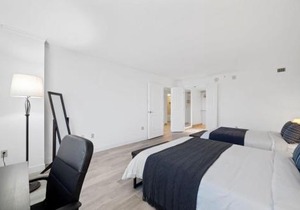Sleep SIX CozySuites, 1BR 2BA on the Boardwalk