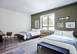 Sonder | The Queen | Gorgeous Room