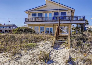 Spacious Beachfront Home w/Deck, Balcony, Central A/C, Washer/Dryer, and WiFi