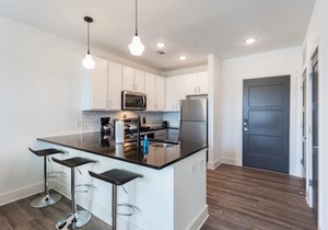 Stay Gia - Modern 1 Bedroom Apartment