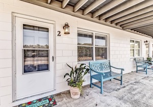 STEPS TO THE SAND! Updated Amelia Island Townhouse Close To Downtown!