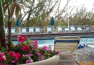 Studio Unit 1501A - 2 blocks off beach with Direct Ocean Views.