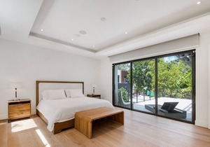Stunning 3BR Home with Heated Pool, Coconut Grove
