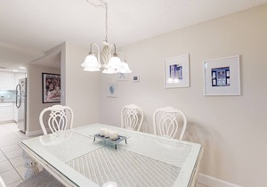 Stunning Condo near the Ocean w/Private Balcony, W/D, Shared Outdoor Pool, A/C