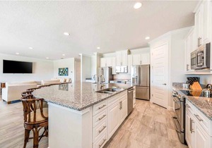 Stunning Home with Private Pool/Pool Spa, Golf Course View, & Home Theater