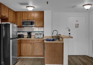 Stunning Resort Two Bedroom condo near Universal & Disney