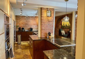 Stunning & Spacious 3BR Downtown Condo