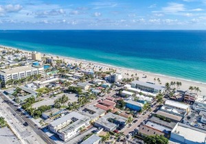 Stylish 1BR w/Parking Space & Walk to the Beach #1