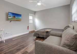 Sudio apartment by PMI Edgewood