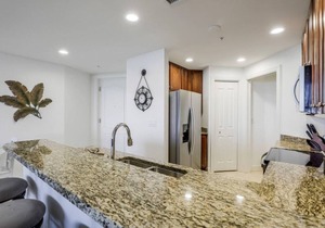 Sunset Royale | 2/2 Luxury Condo Marina View