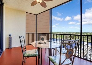 Sunset Royale | 2/2 Luxury Condo Marina View