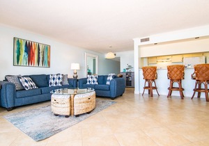 Sunset Terrace 108 Gulf Front 2/2 Pool Condo