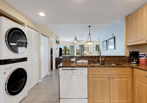 Sunset Vistas 610N: Top Floor Gulf Front Beauty