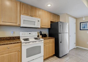 Sunset Vistas 610N: Top Floor Gulf Front Beauty