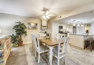 Surf Dweller unit108 3 night min stay
