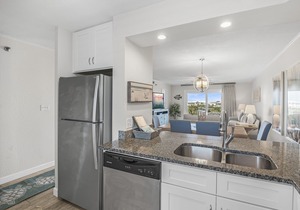 The Islander 415 Platinum Plus Unit with W/D -Seasonal Beach Service