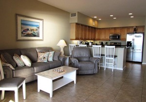 Top Floor IRB Beachfront Heaven At Oceanside! Walkable to Best of IRB!
