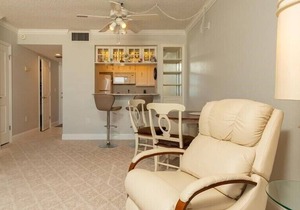 Tradewinds 403- Enjoy Sunsets from the Balcony!