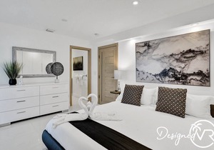 Tranquil Bliss Near the Beach Modern 4BR Retreat +