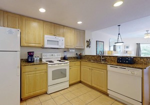 Treasure Island Premier Resort. Beautiful Pools. On Site Cafe. Gulf View. Great Value!