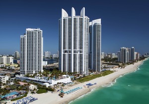 Trump International Beach Resort