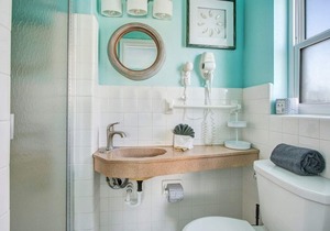 Two Story Waterfront Suite