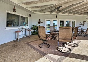Updated Waterfront Crystal River Retreat w/ Dock!