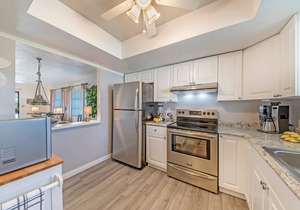 Updates Polynesian Villa - 5 minutes from Gulf Beaches!