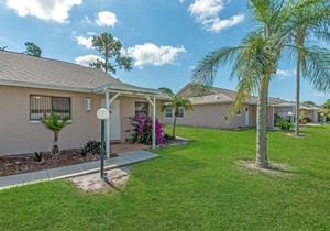 Updates Polynesian Villa - 5 minutes from Gulf Beaches!