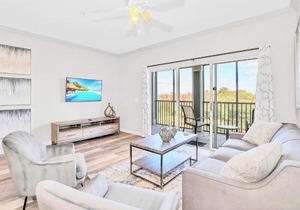 Upscale 3BR Near Disney - Pool and Hot Tub!